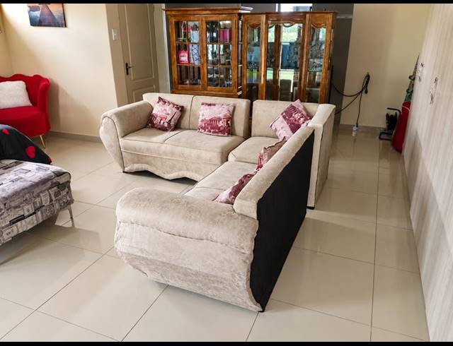 3 BEDROOM HOUSE FOR SALE IN MOREHILL